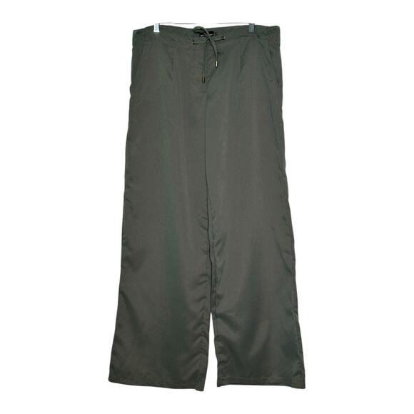 PRETTYLITTLETHING grayish green wide legs front tie pants size 6 - Picture 1 of 9